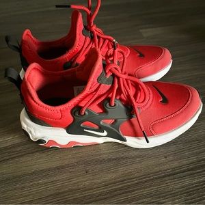 **SOLD** Nike presto